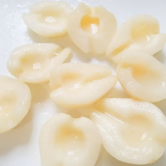 Precio de fábrica Mitades de peras enlatadas en almíbar Frutas enlatadas